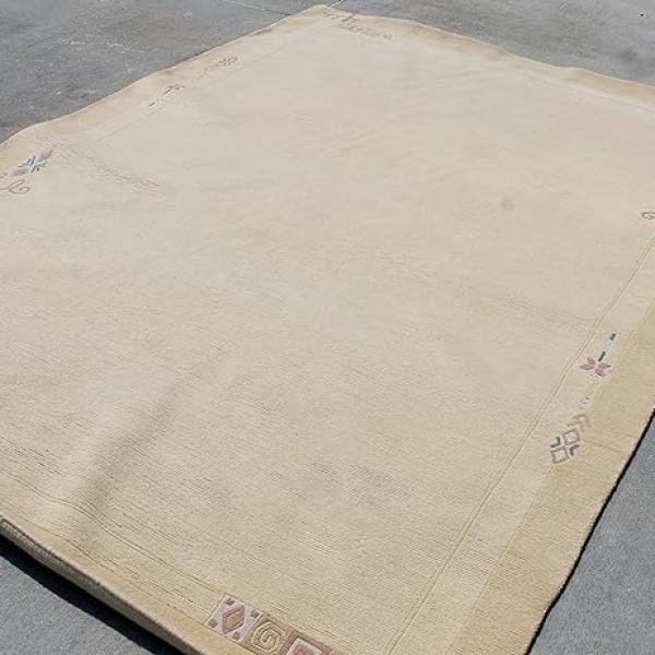 Thamel Mart R67 6.7 x 9.8 ft Neutral Color Contemporary Hand Made Tibetan Woolen Area Rug Made in Nepal